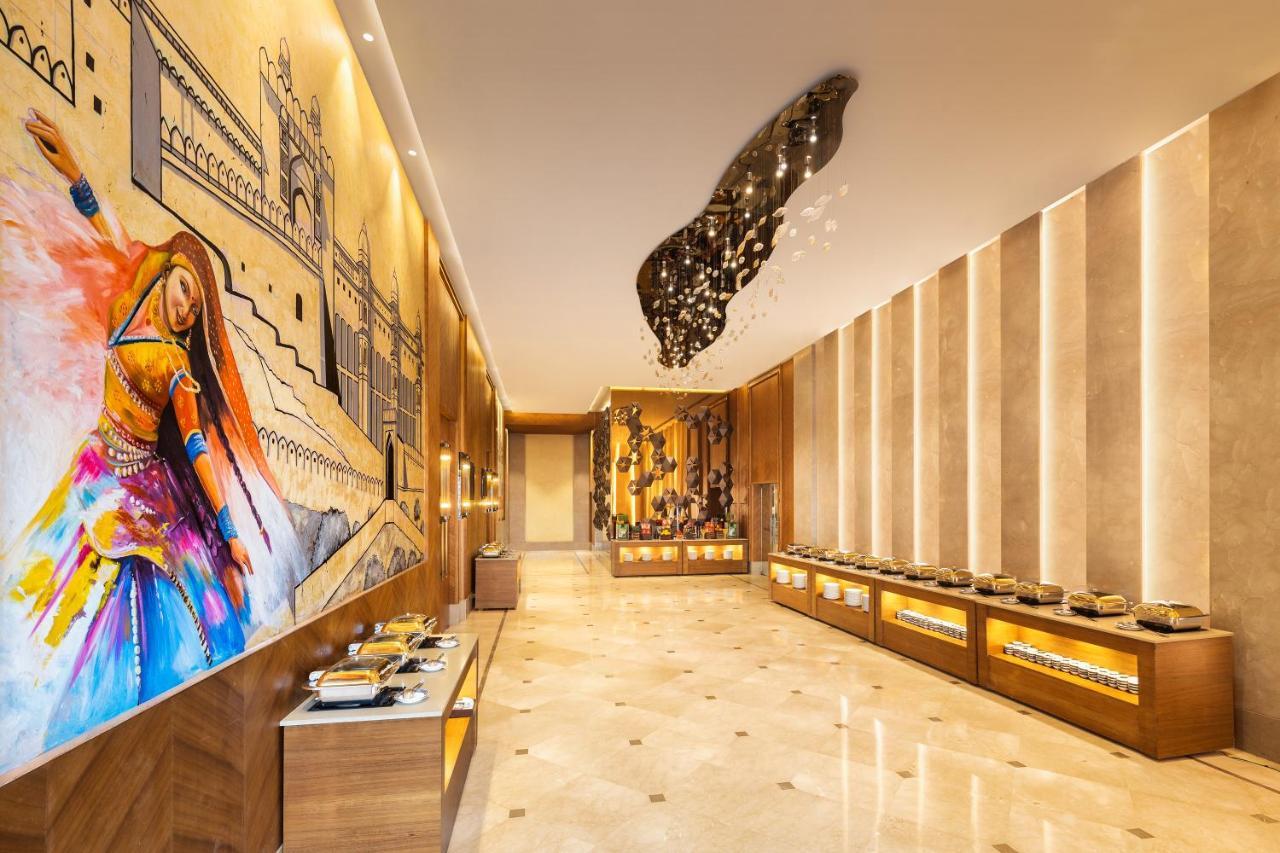 Radisson Jaipur City Center Extérieur photo The lobby of the hotel
