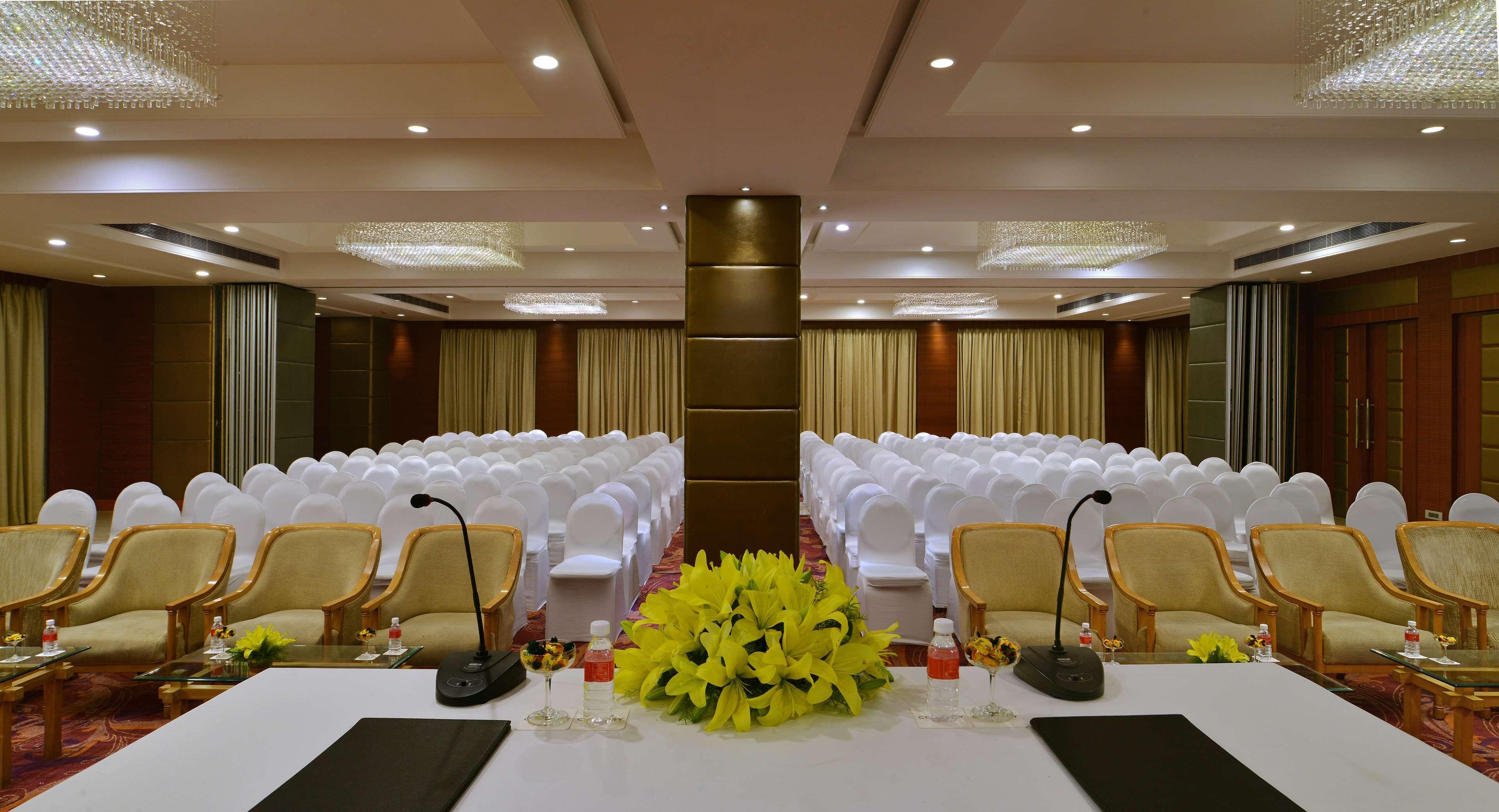 Radisson Jaipur City Center Extérieur photo The Royal